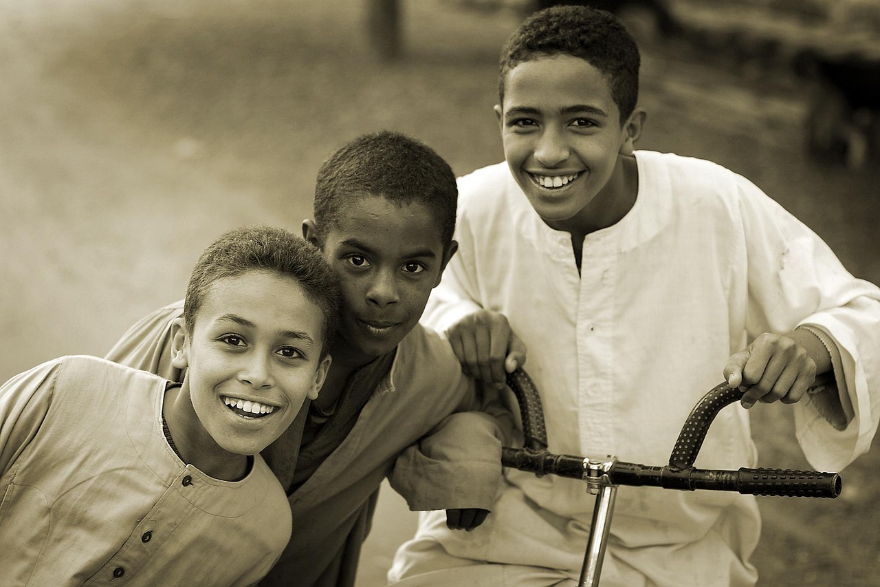 children, happy, group, friends, brothers, smile, smiling, portrait, ethnic, childhood, friendship, brotherhood, children, children, friends, friends, friends, friends, friends, smile, friendship, friendship-887393.jpg